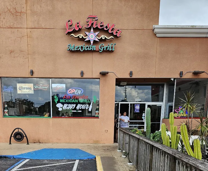 La Fiesta Mexican Grill — mexican restaurant in Orlando