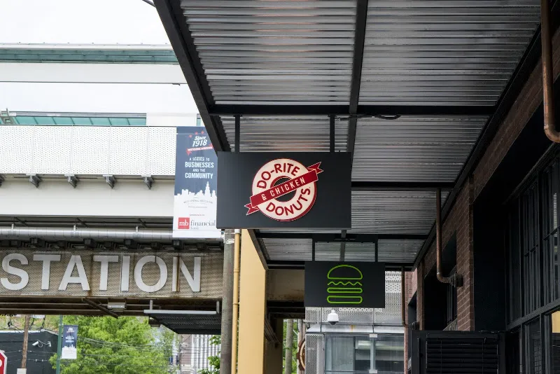 Do-Rite Donuts & Chicken — breakfast spots in Chicago