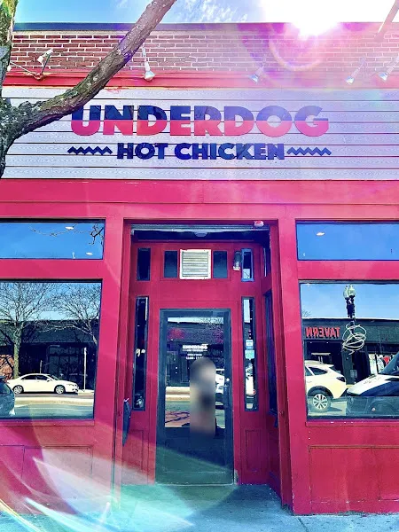 Underdog Hot Chicken — dog-friendly restaurants in Boston