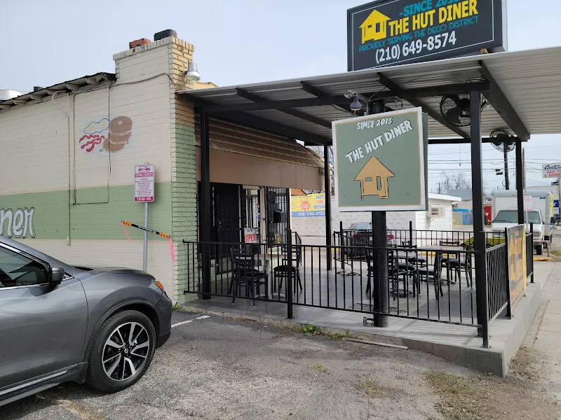 The Hut Diner — dog-friendly restaurant in San Antonio