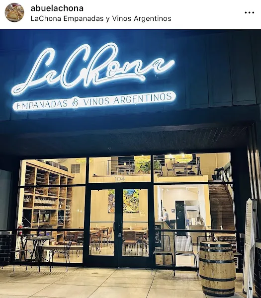 LaChona Empanadas y Vinos Argentinos — dog-friendly restaurants in Portland