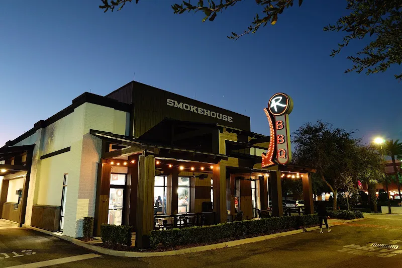 4 Rivers Smokehouse — restaurants with delivery in Orlando