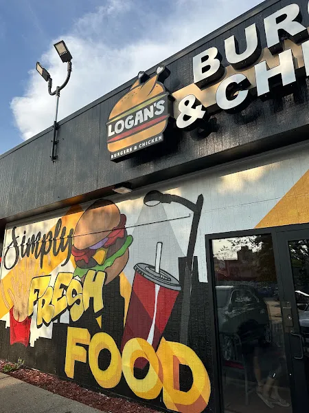 Logan's Simply Fresh Burgers & Chicken — burger restaurant in Minneapolis