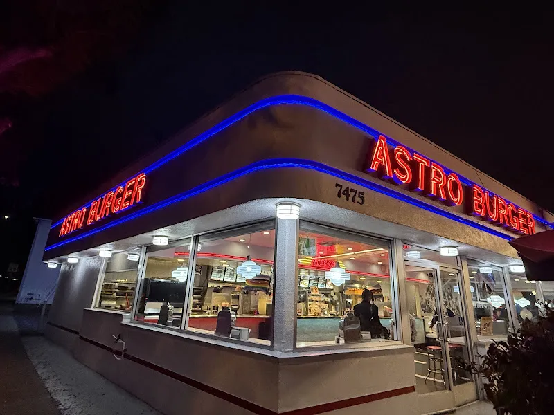 Astro Burger — burger restaurant in Los Angeles