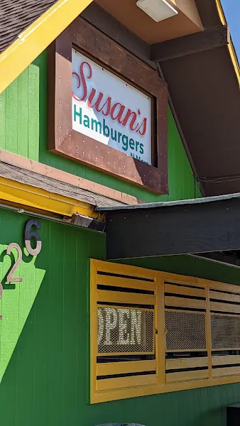 Susan's Burgers N More — burger restaurant in Dallas