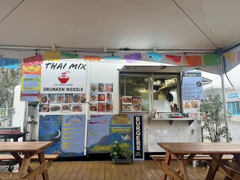 Thai mix — vegetarian restaurant in Portland