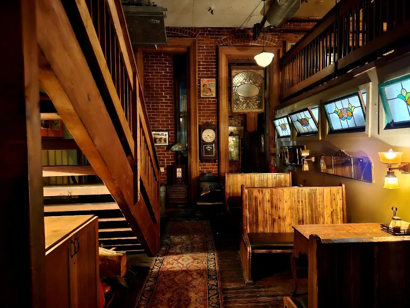 Old Town Pizza & Brewing — pizza restaurant in Portland