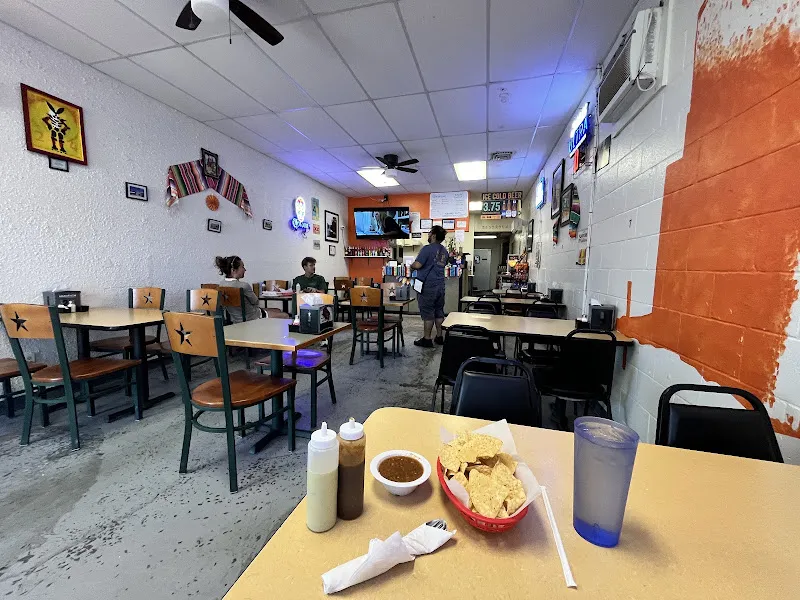 Taqueria Mi Trailita — mexican restaurant in Austin
