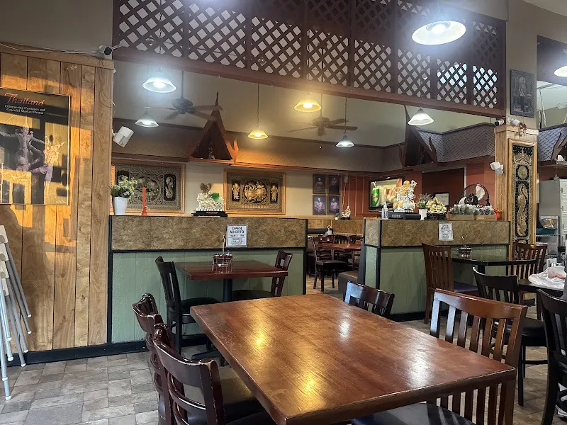 PROUD THAI — thai restaurant in Los Angeles