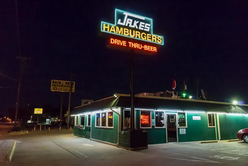 Jakes Burgers and Beer — burger restaurant in Dallas