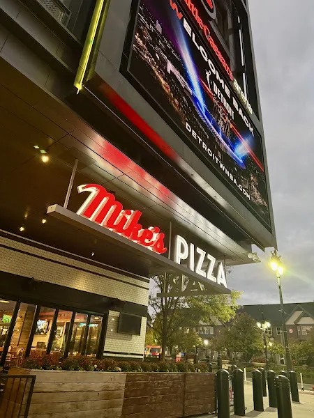 Mike's Pizza Bar — pizza restaurant in Detroit