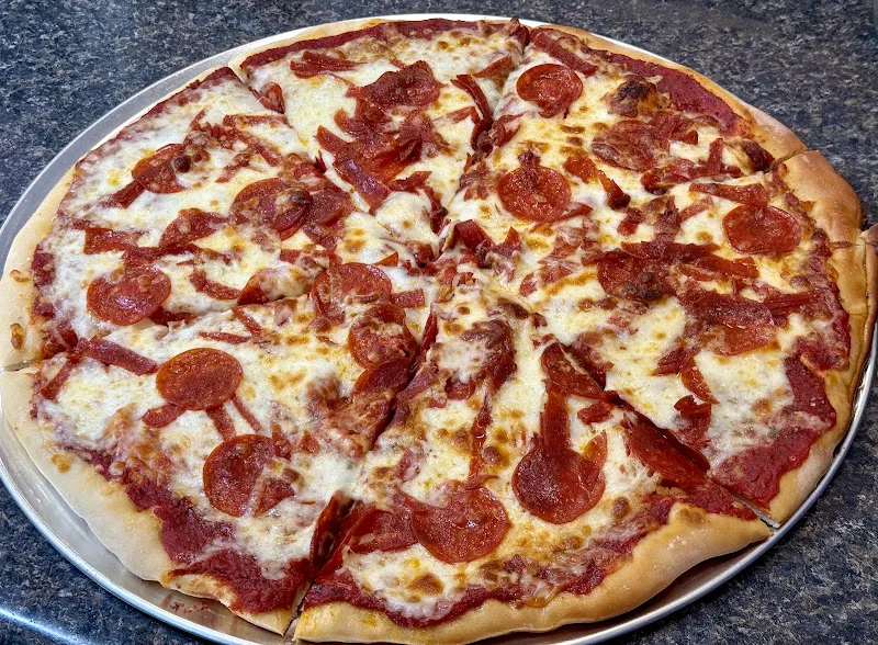 Weltyâs Pizzeria — dog-friendly restaurants in New Orleans