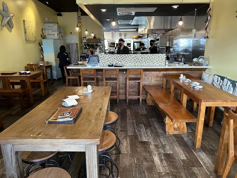 Bozu Japanese Restaurant — sushi restaurant in Honolulu