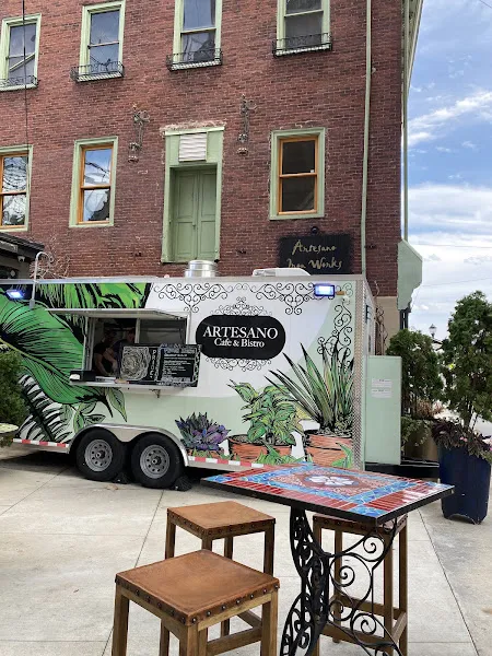 Artesano Cafe — dog-friendly restaurant in Philadelphia