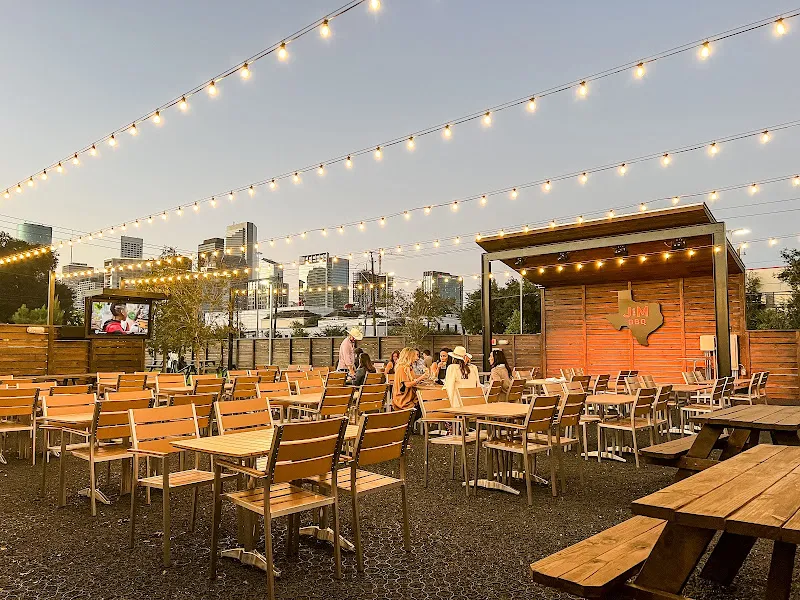 J-Bar-M Barbecue — dog-friendly restaurants in Houston