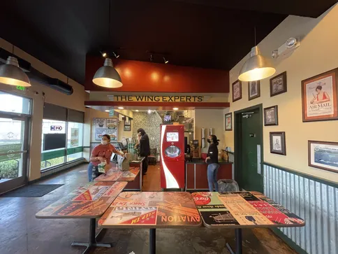 Wingstop — delivery restaurant in Honolulu
