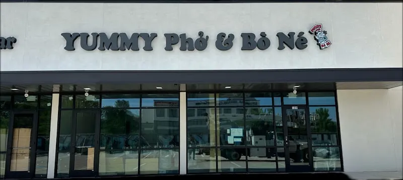 Yummy Pho & Thai Bistro — thai restaurant in Houston