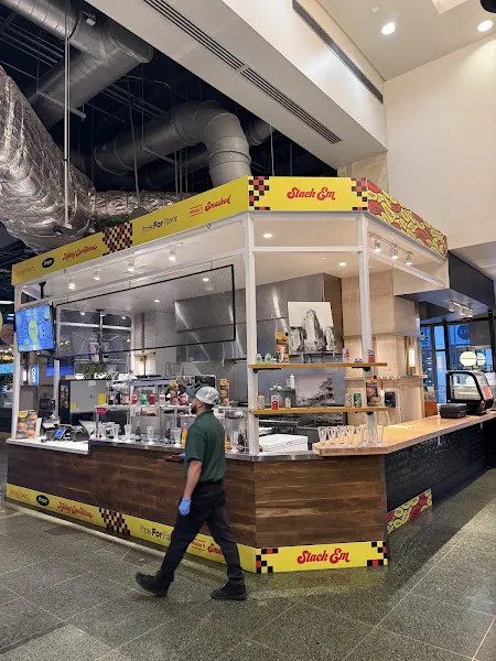 Proper - A Burger Spot — burger restaurant in Houston