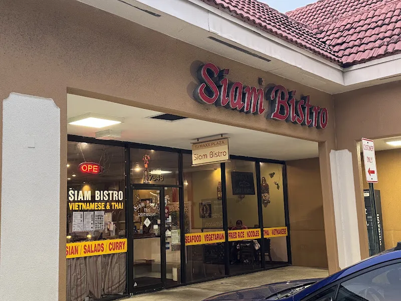 Siam Bistro — thai restaurant in Miami
