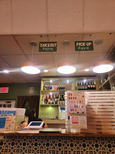 Pho Basil — thai restaurant in Boston