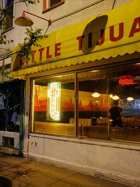 Little Tijuana Neighborhood Lounge — takeout restaurant in Minneapolis