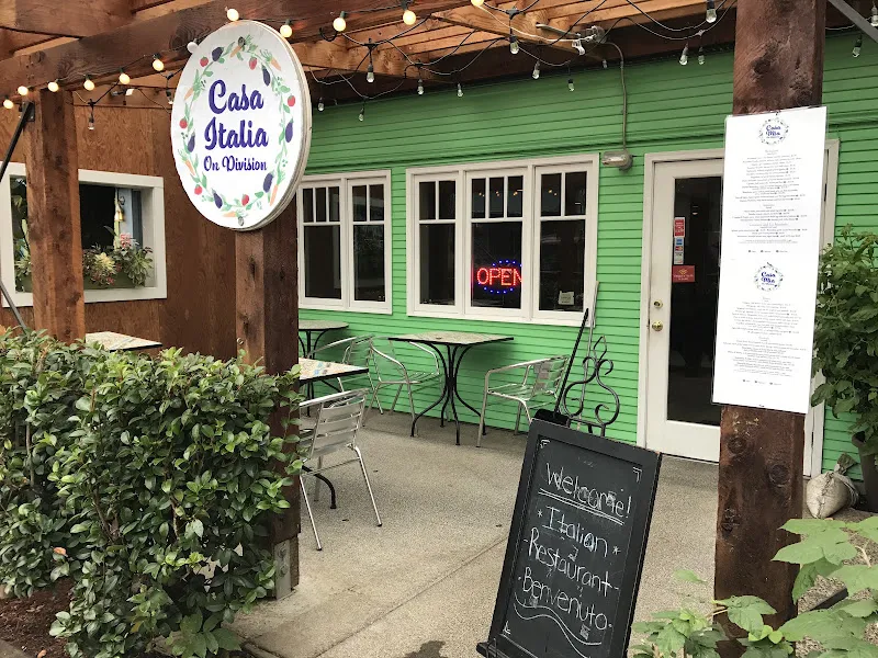 Casa Italia — italian restaurant in Portland