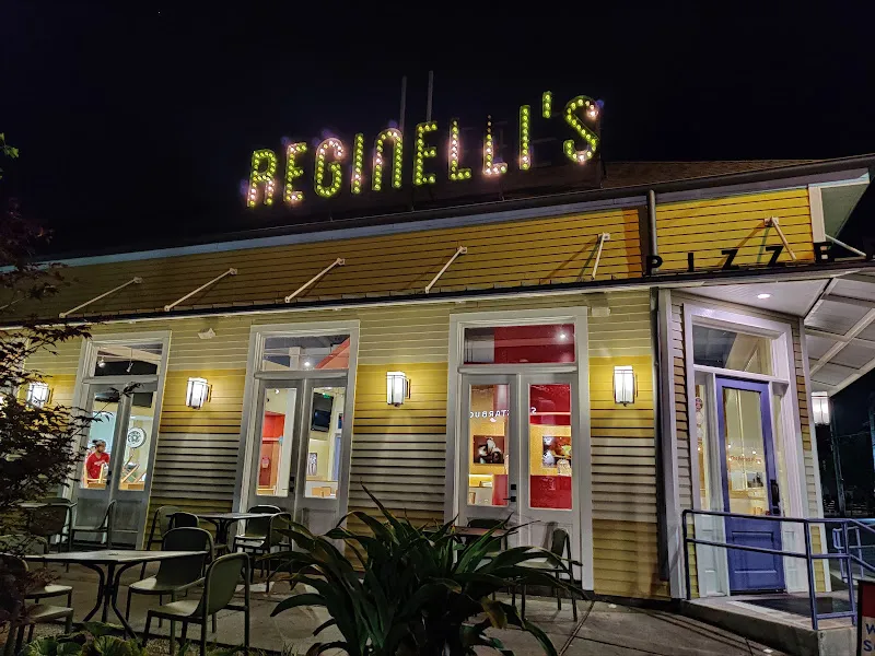Reginelli's Pizzeria — pizza restaurant in New Orleans