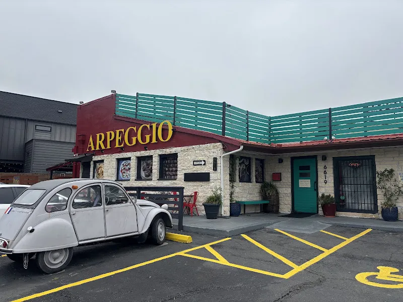 Arpeggio Grill — pizza restaurant in Austin