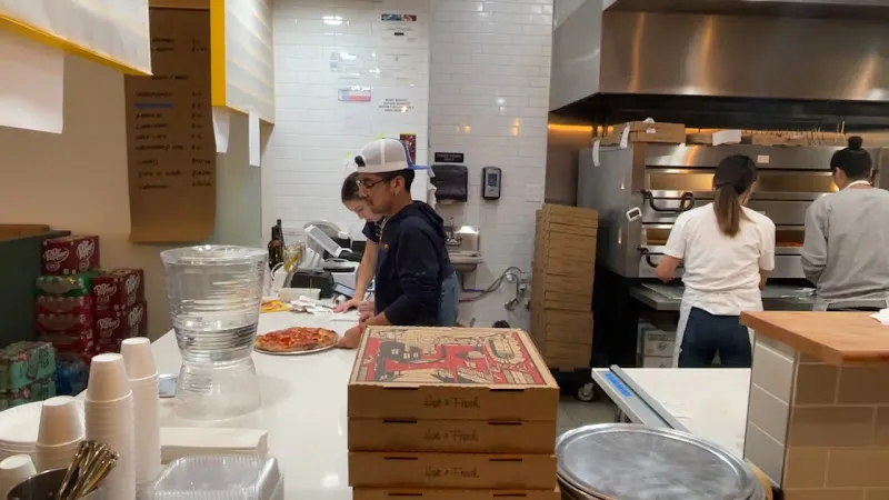 NEONY Pizza Works — pizza restaurant in Dallas