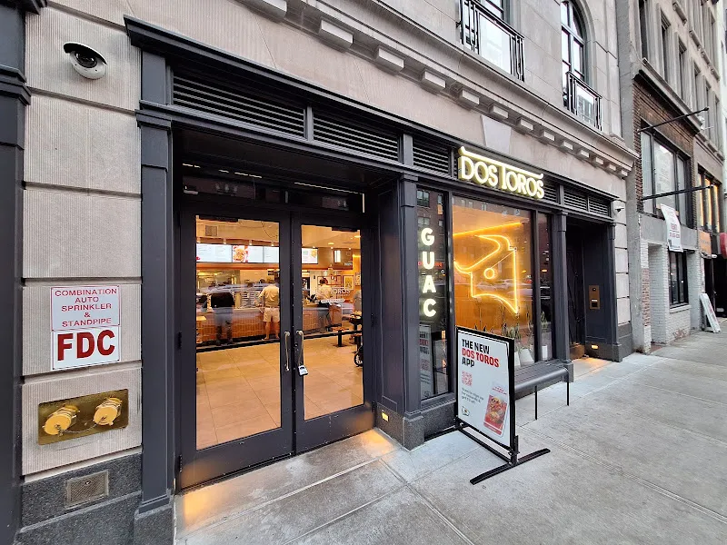 Dos Toros Taqueria — tacos restaurant in New York City