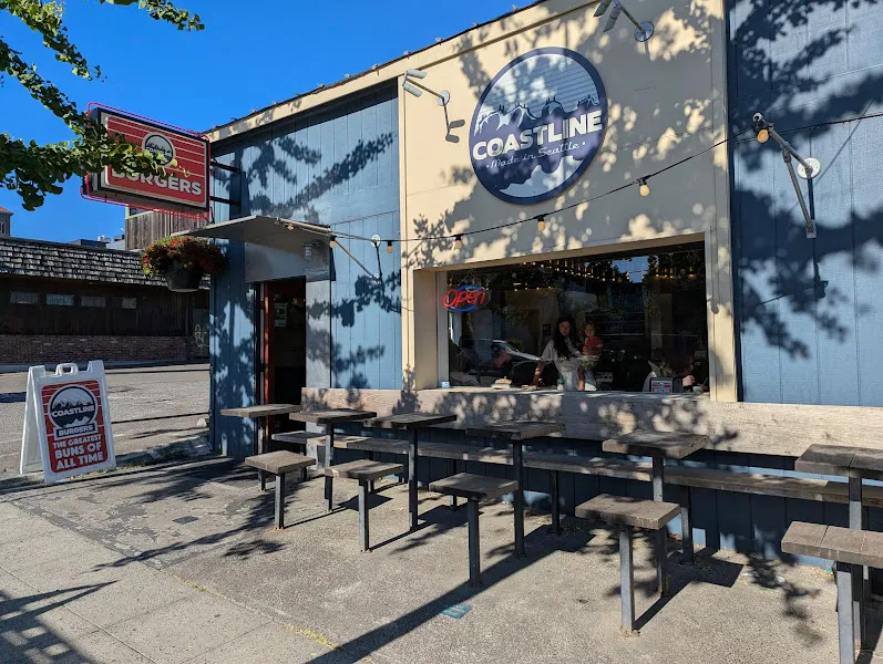 Coastline Burgers West Seattle — burger restaurant in Seattle