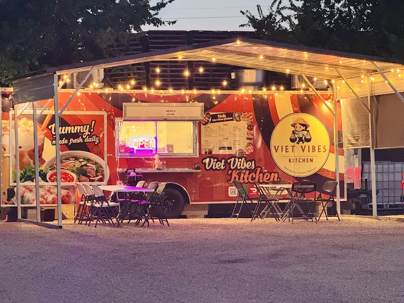 Viet Vibes Kitchen — dog-friendly restaurant in Austin
