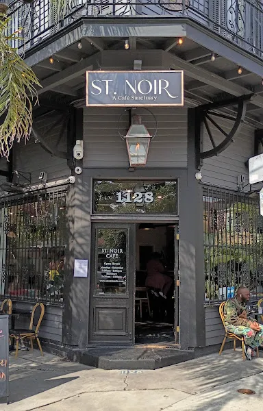 St. Noir CafÃ©