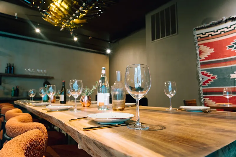 KINTO Cozy & Authentic Georgian Restaurant