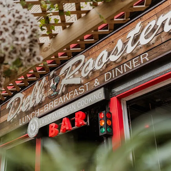 Dell' Rooster Restaurant & Bar
