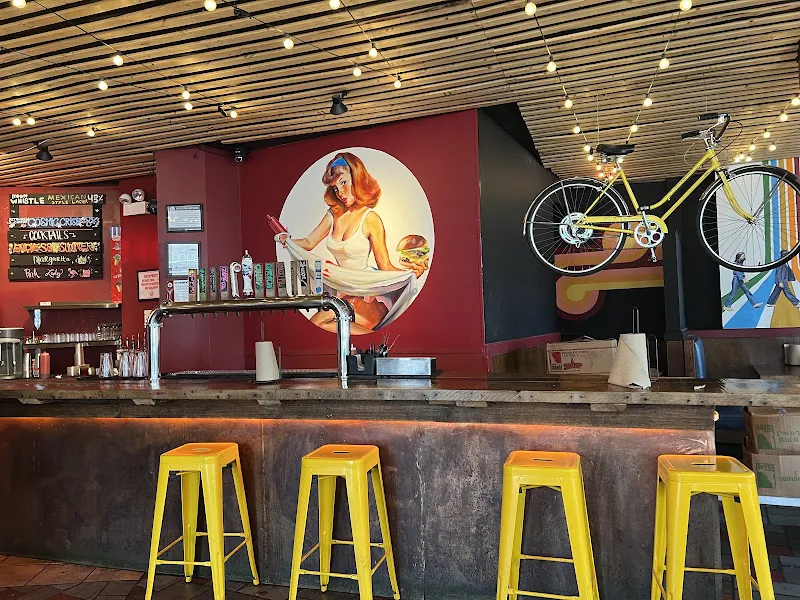 Lucy's Fried Chicken & Smashburgers — burger restaurant in Chicago