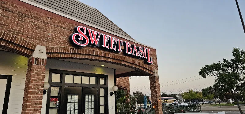 Sweet Basil Restaurant — italian restaurant in Dallas
