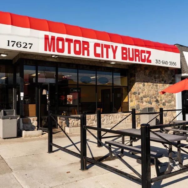 Motor City Burgzs — burger restaurant in Detroit