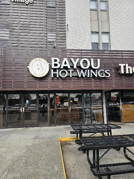 Bayou Hot Wings — burger restaurant in New Orleans