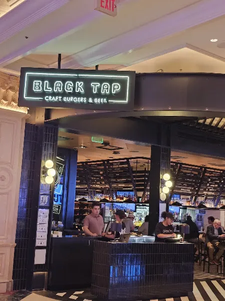 Black Tap Craft Burgers & Beer — burger restaurant in Las Vegas