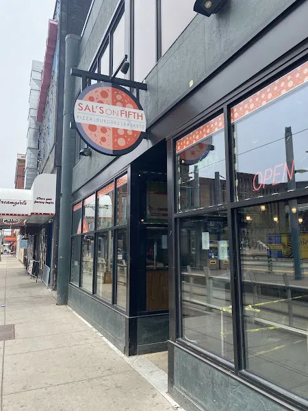 Sal's on Fifth — pizza restaurant in Minneapolis