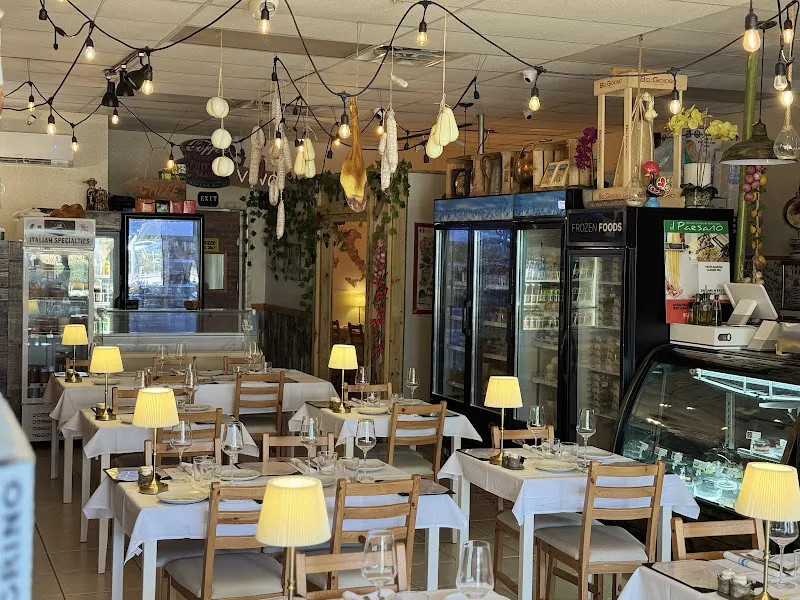 A Mano — italian restaurant in Philadelphia