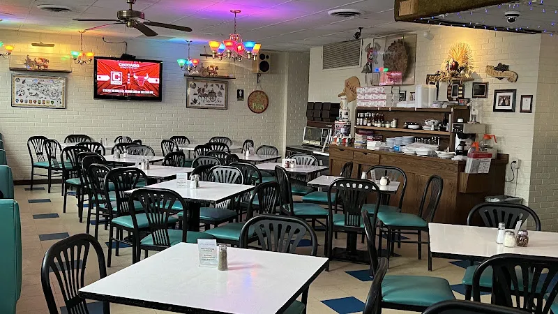 Vito & Nick's Pizzeria — pizza restaurant in Chicago