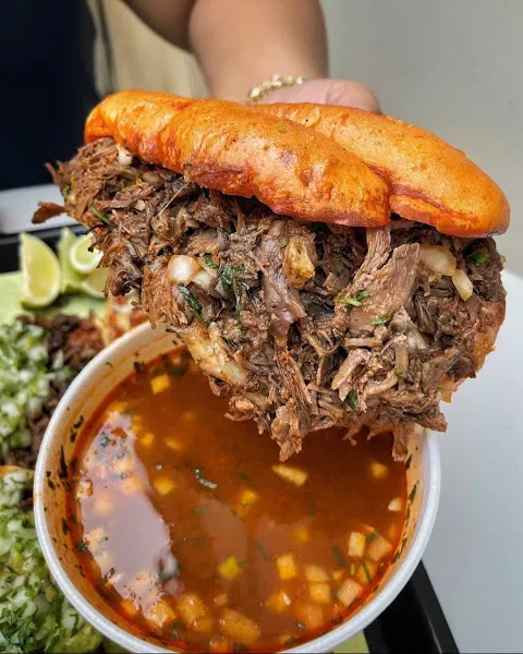 Tacos y Birria La Unica - Mid City — dog-friendly restaurant in Los Angeles