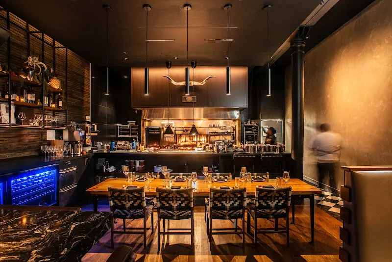 El Che Steakhouse & Bar — steak restaurant in Chicago