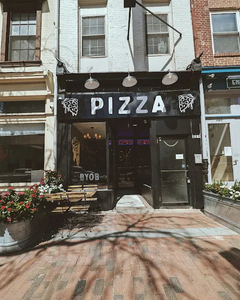 The Angelo Pizza — pizza restaurant in Philadelphia