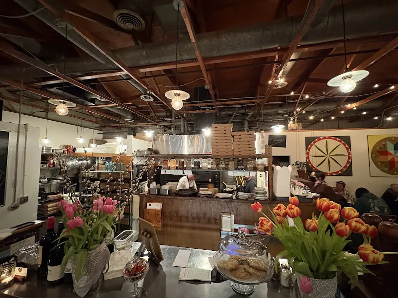 Dove Vivi — pizza restaurant in Portland
