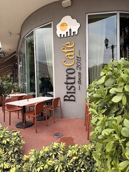 Bistro CafÃ©