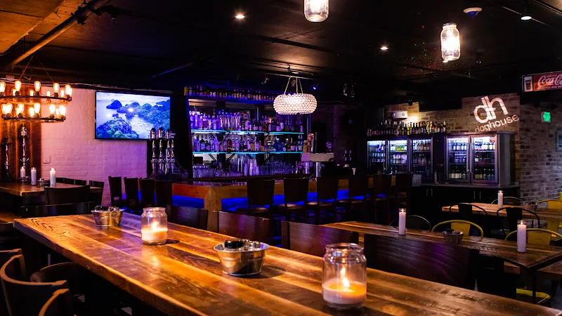 doghouse — burger restaurant in Miami