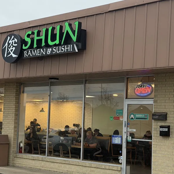 Shun Ramen & Sushi